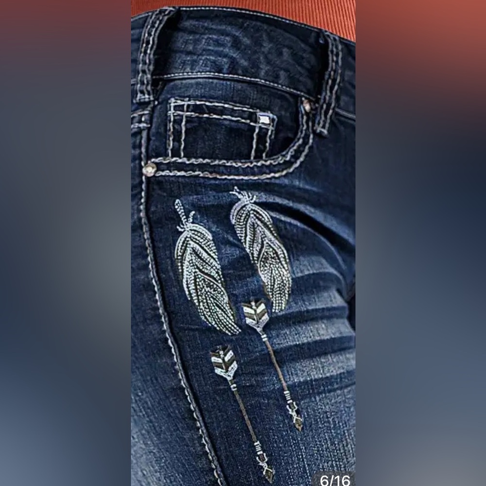 Flamingals Feather Embroidery Split Hem Mid Waist Bootcut Jeans Size Large NWT - Picture 5 of 14